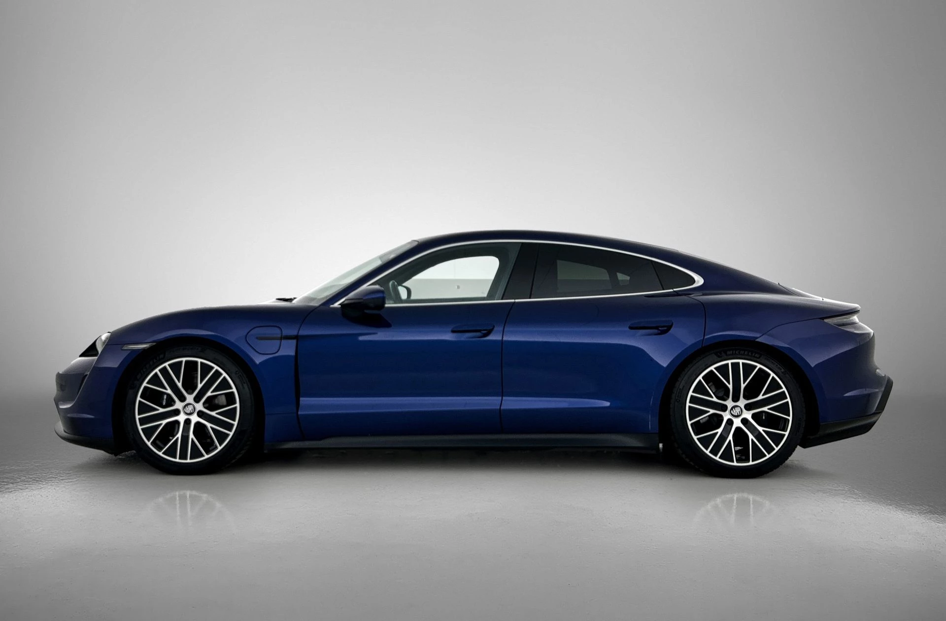 Hoofdafbeelding Porsche Taycan