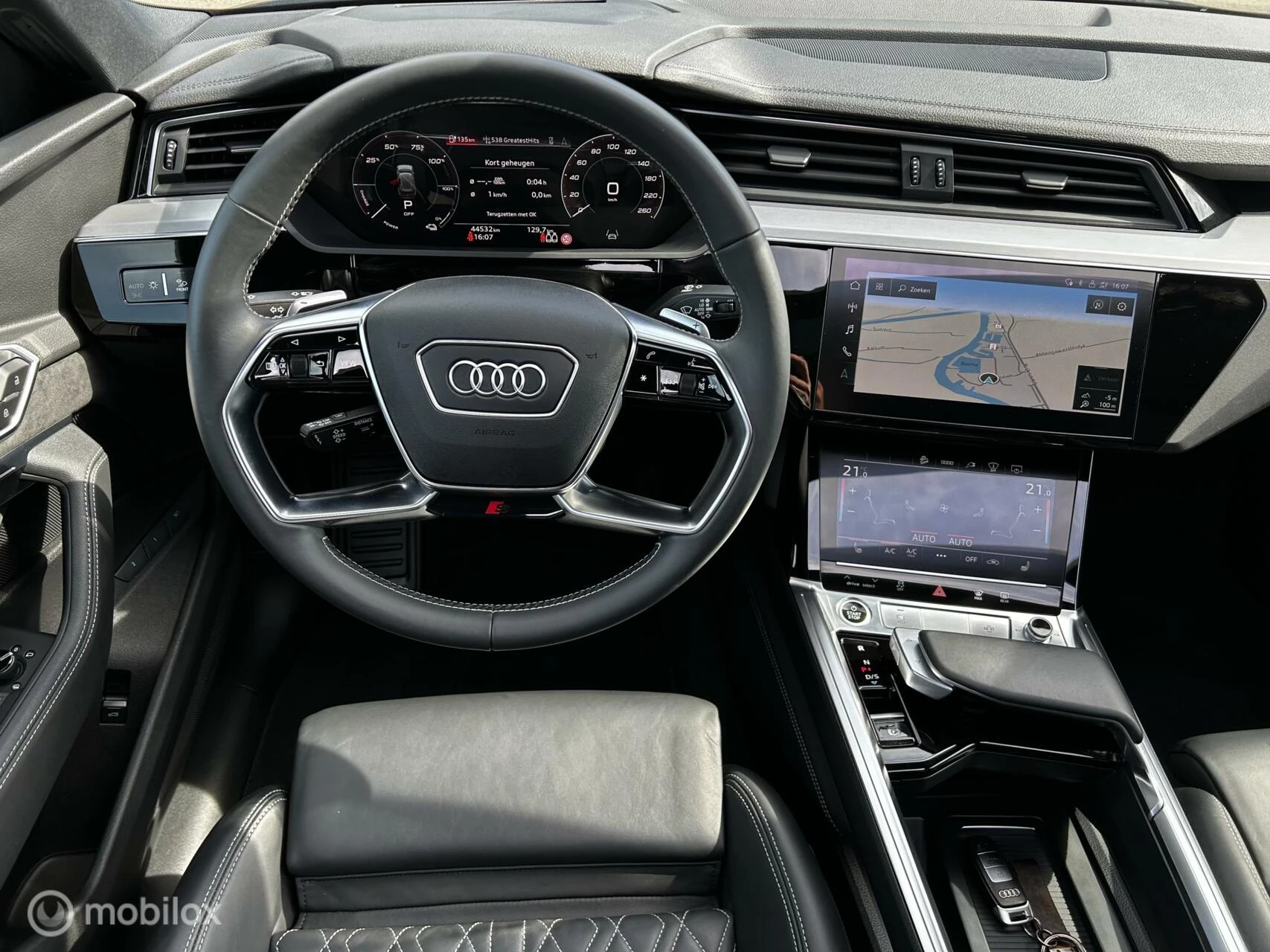Hoofdafbeelding Audi e-tron