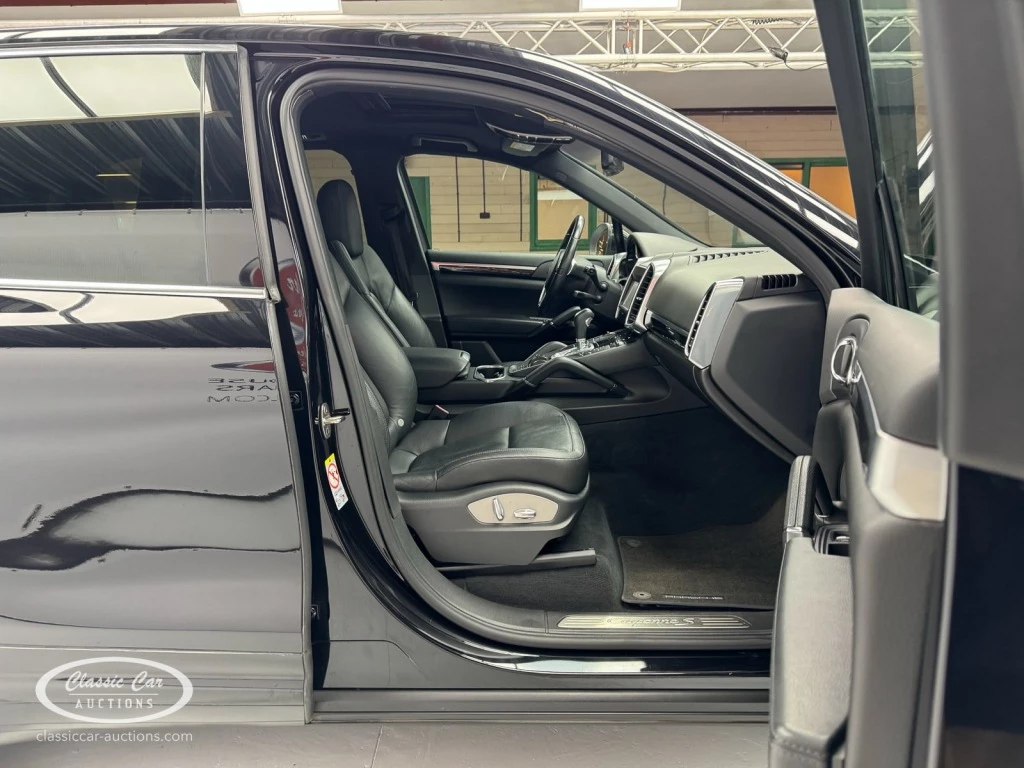 Hoofdafbeelding Porsche Cayenne