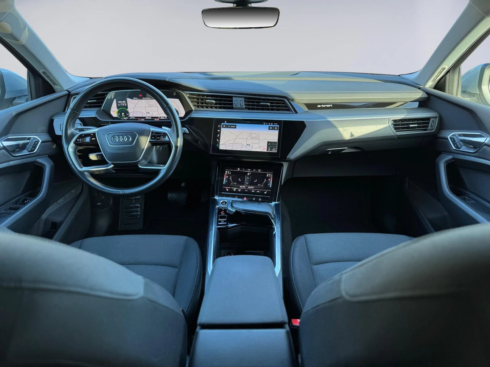 Hoofdafbeelding Audi e-tron