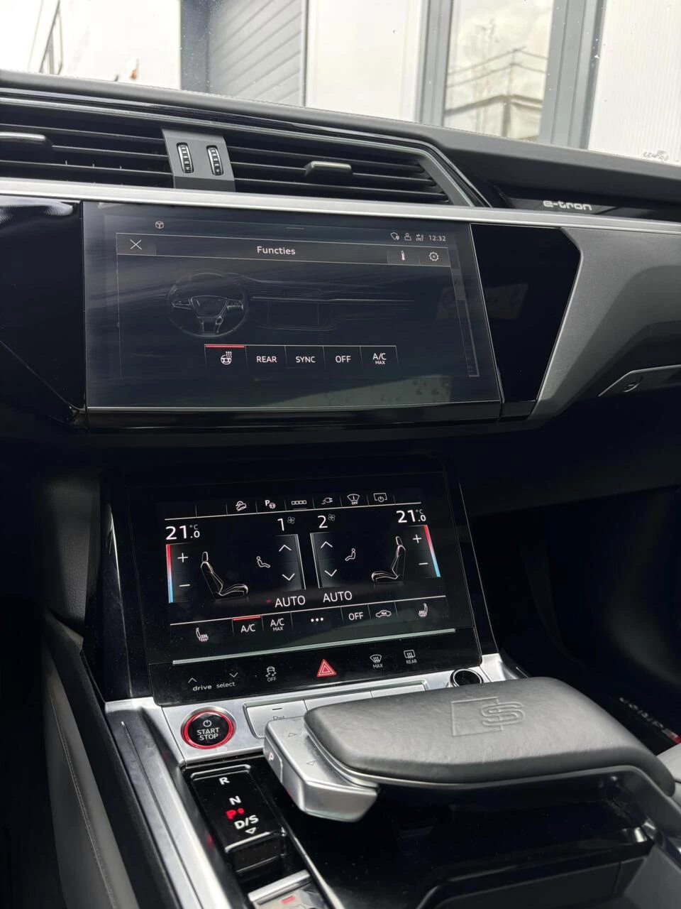 Hoofdafbeelding Audi e-tron