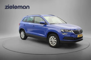 Hoofdafbeelding Škoda Karoq Škoda Karoq 1.0 TSI Business Edition - Carplay, Cruise, Trekhaak, Stoelverw.