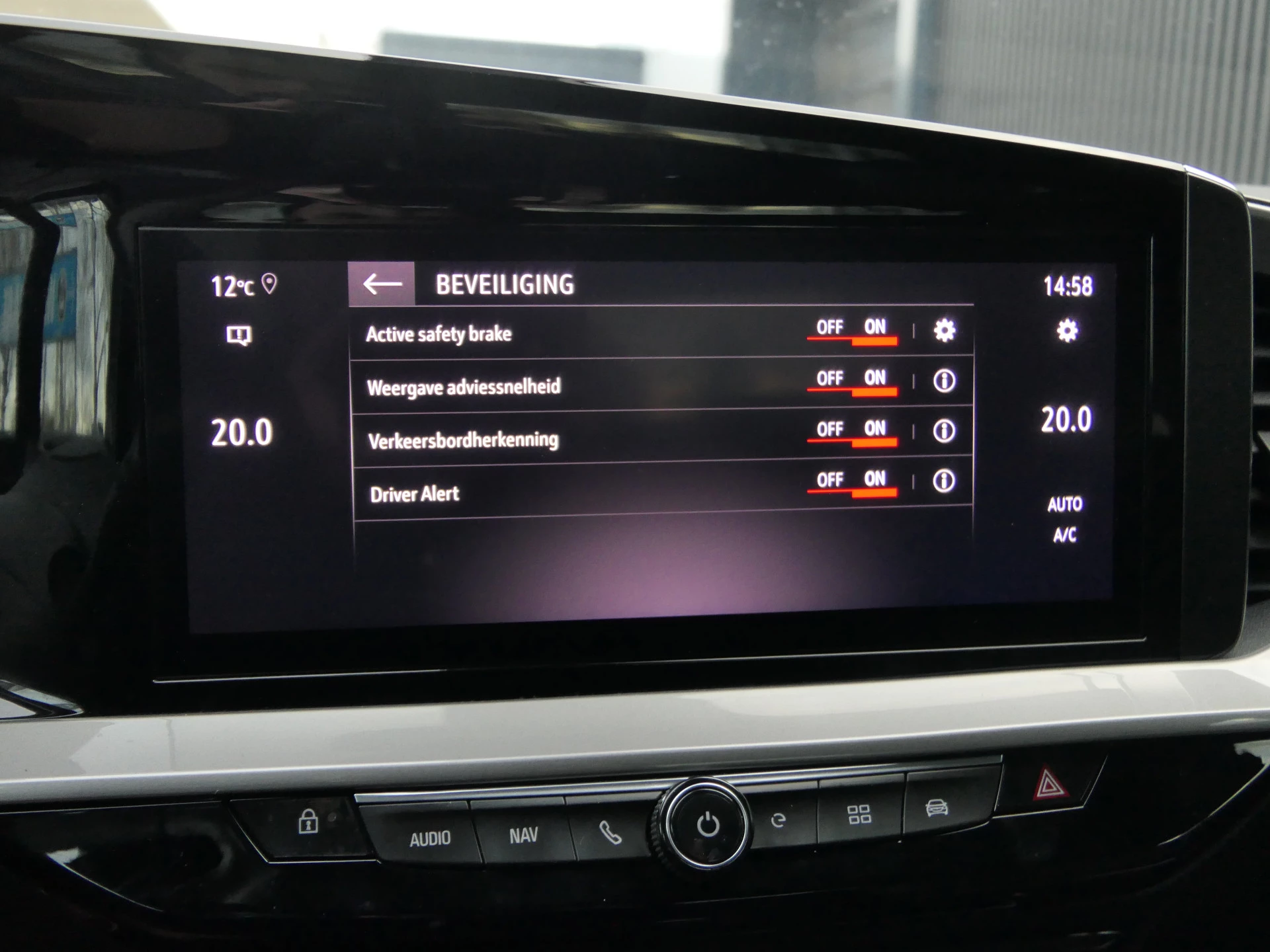 Hoofdafbeelding Opel Mokka-e