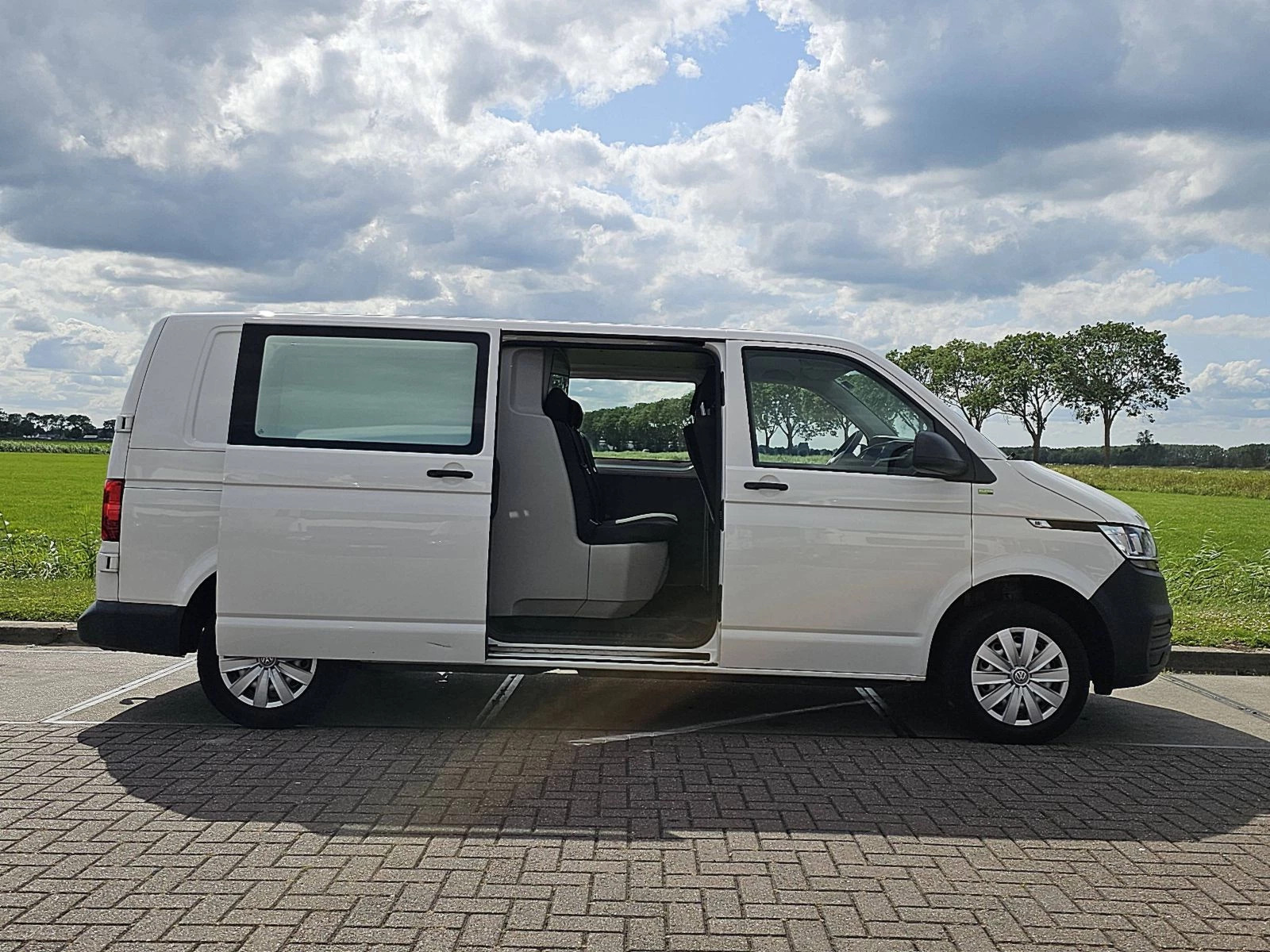 Hoofdafbeelding Volkswagen Transporter