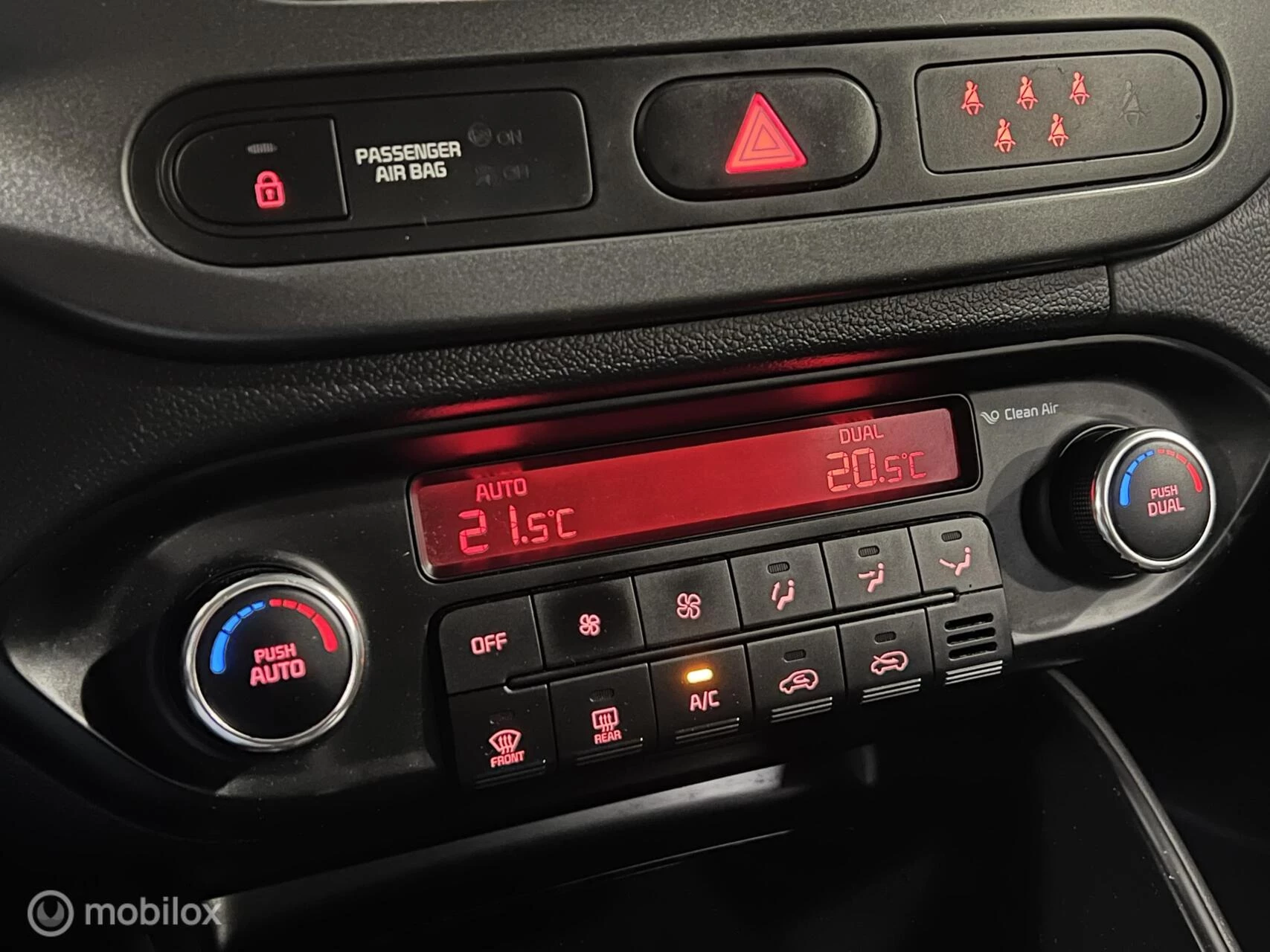 Hoofdafbeelding Kia Carens