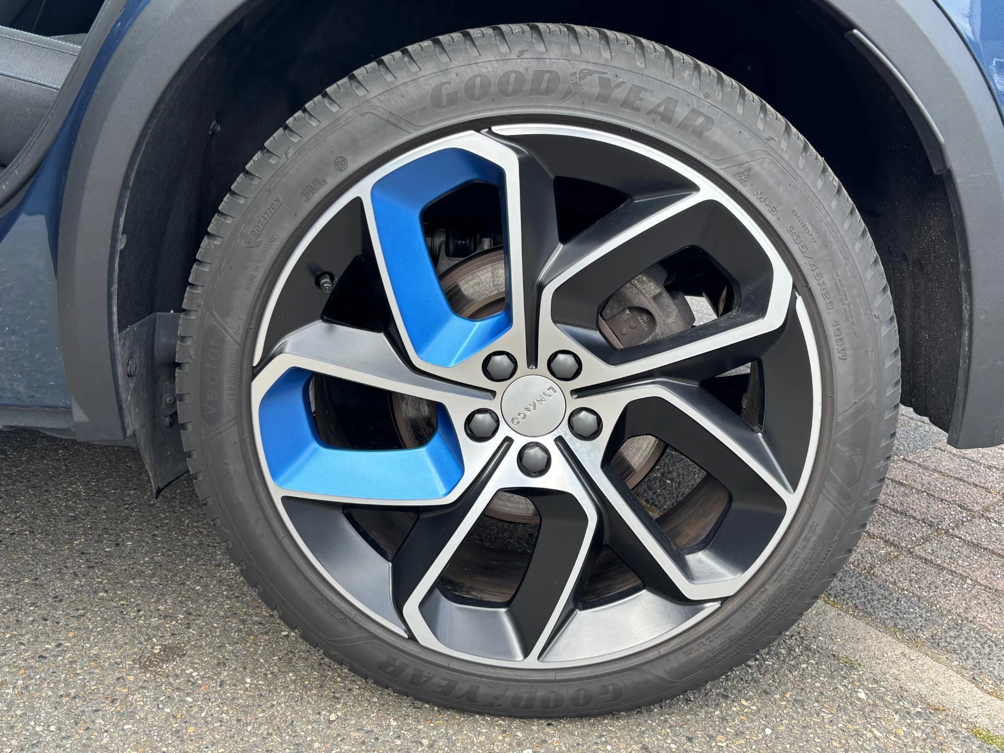 Hoofdafbeelding Lynk & Co 01