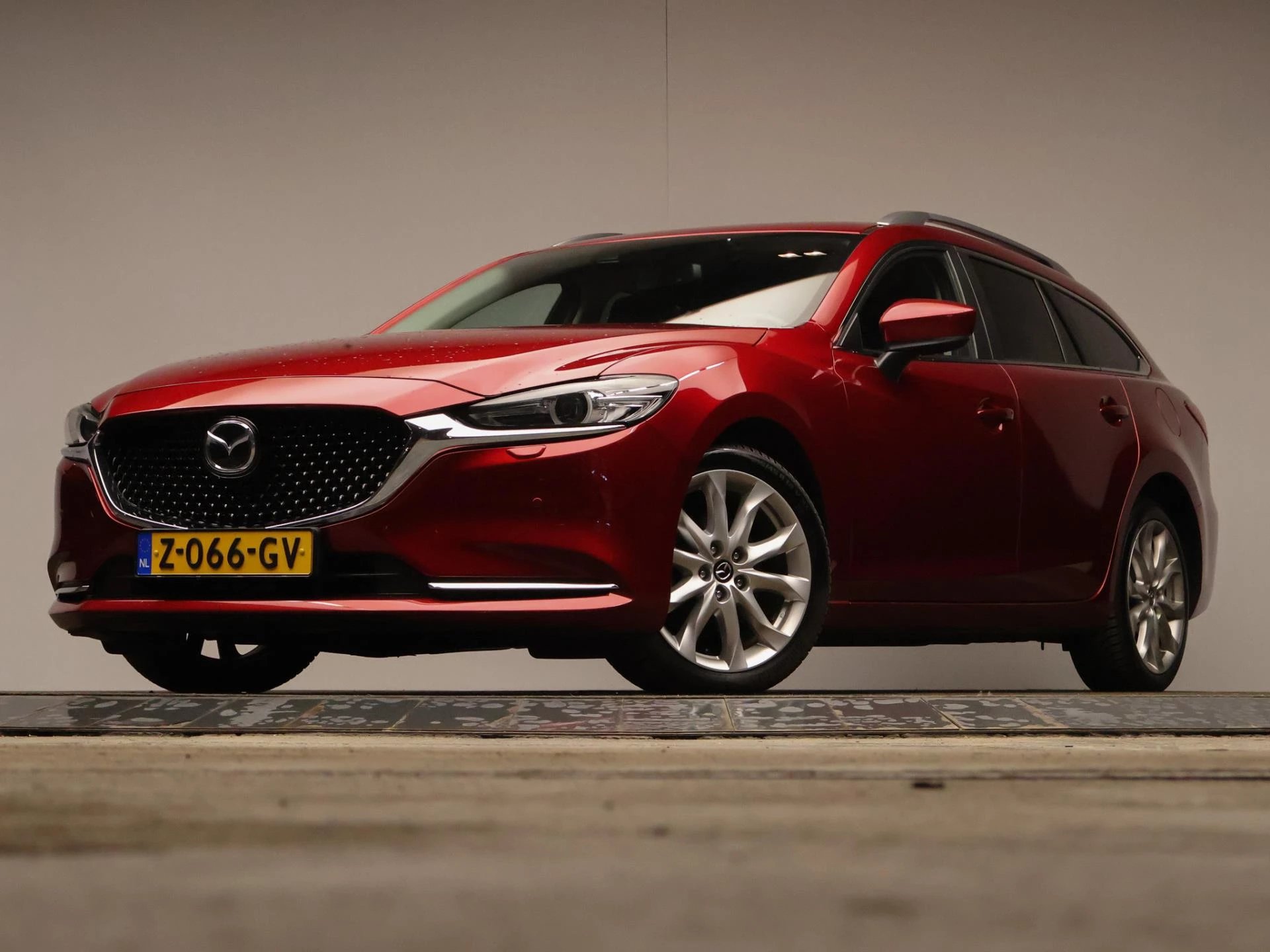 Hoofdafbeelding Mazda 6