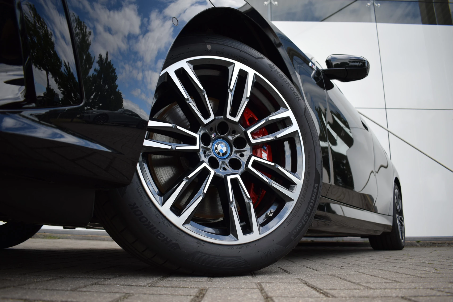 Hoofdafbeelding BMW i5