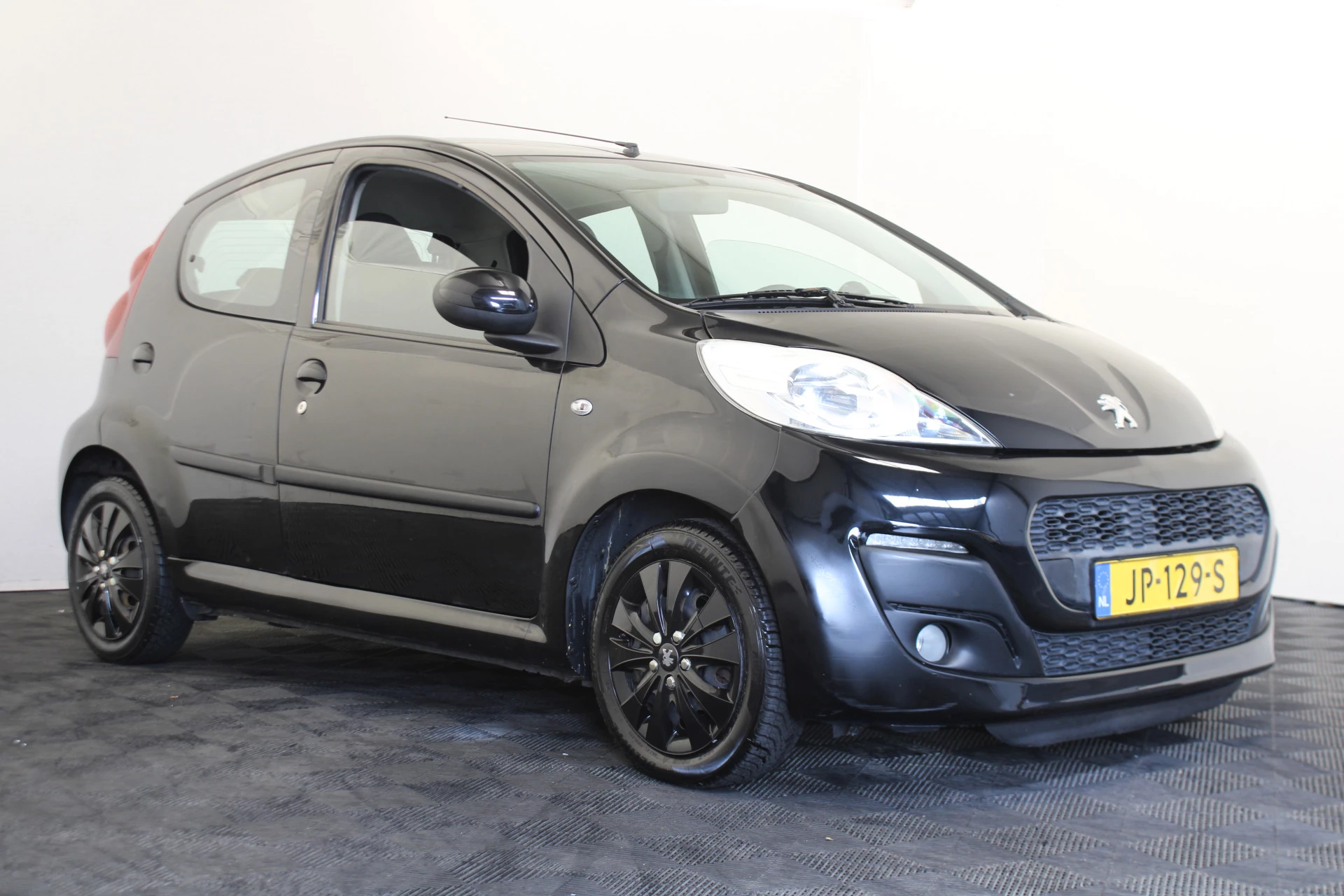 Hoofdafbeelding Peugeot 107