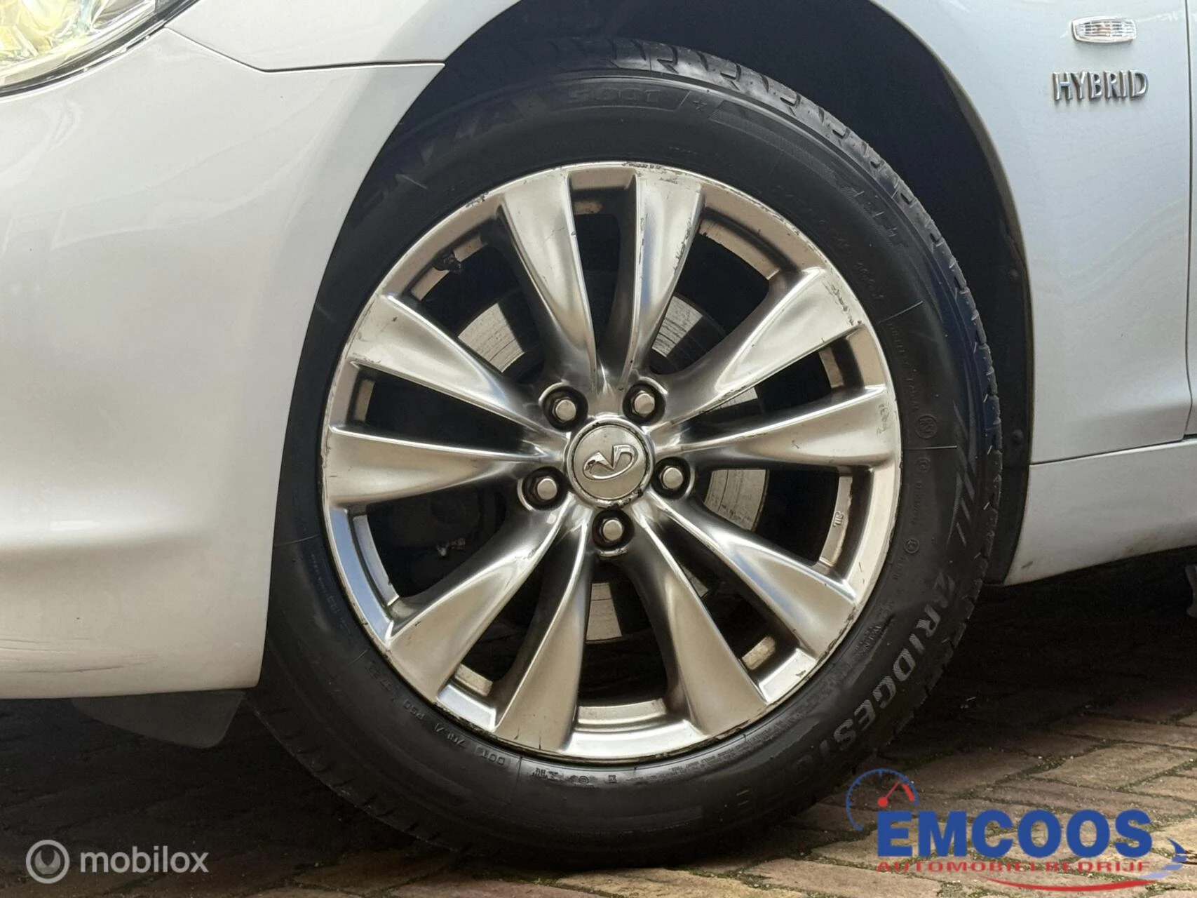 Hoofdafbeelding Infiniti M