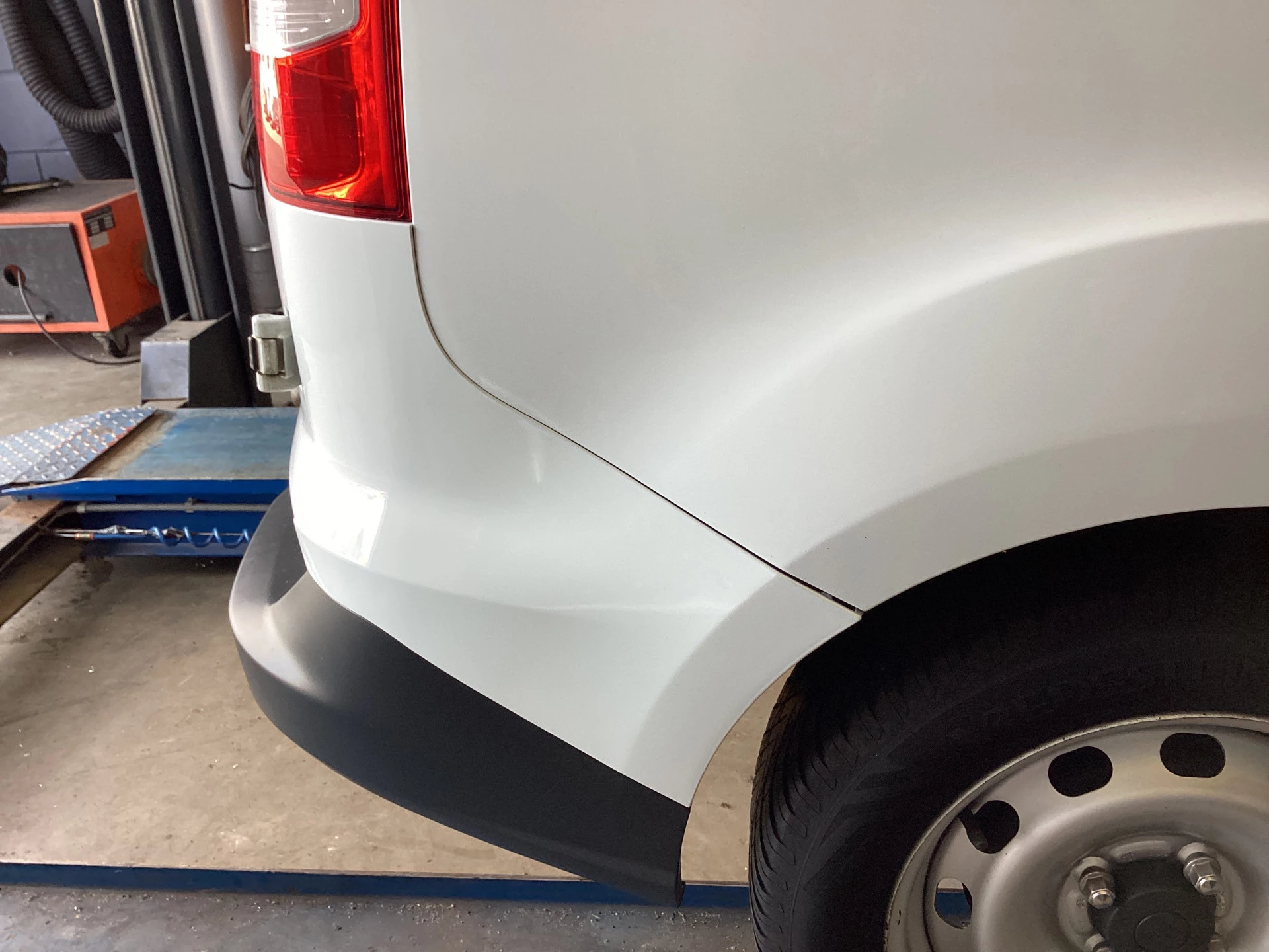 Hoofdafbeelding Ford Transit Courier