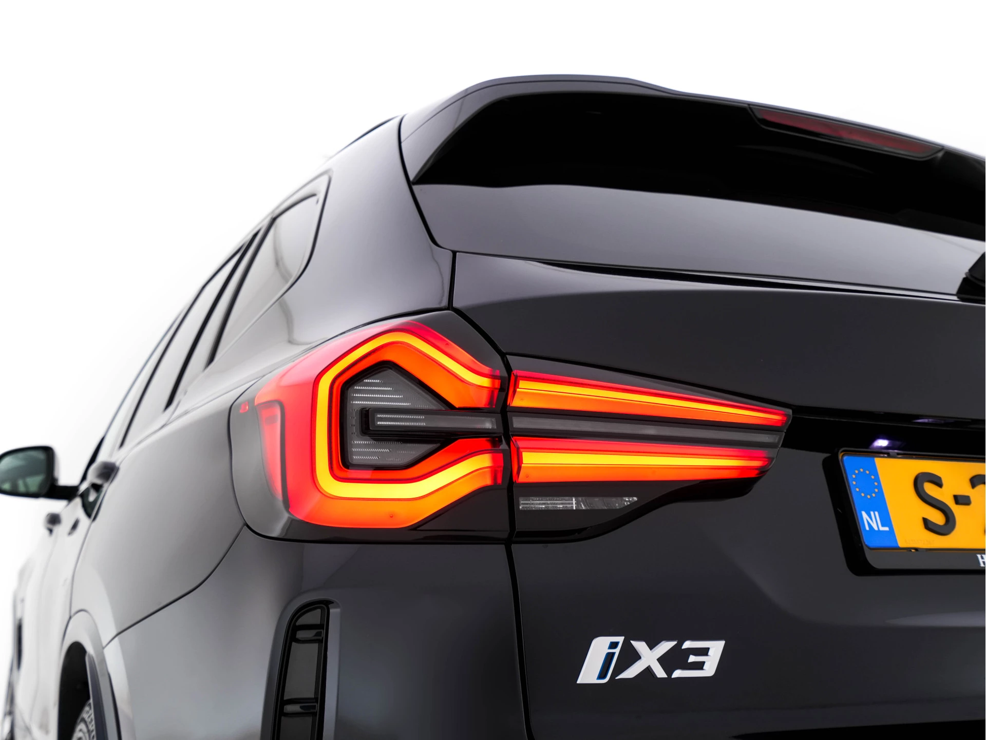 Hoofdafbeelding BMW iX3