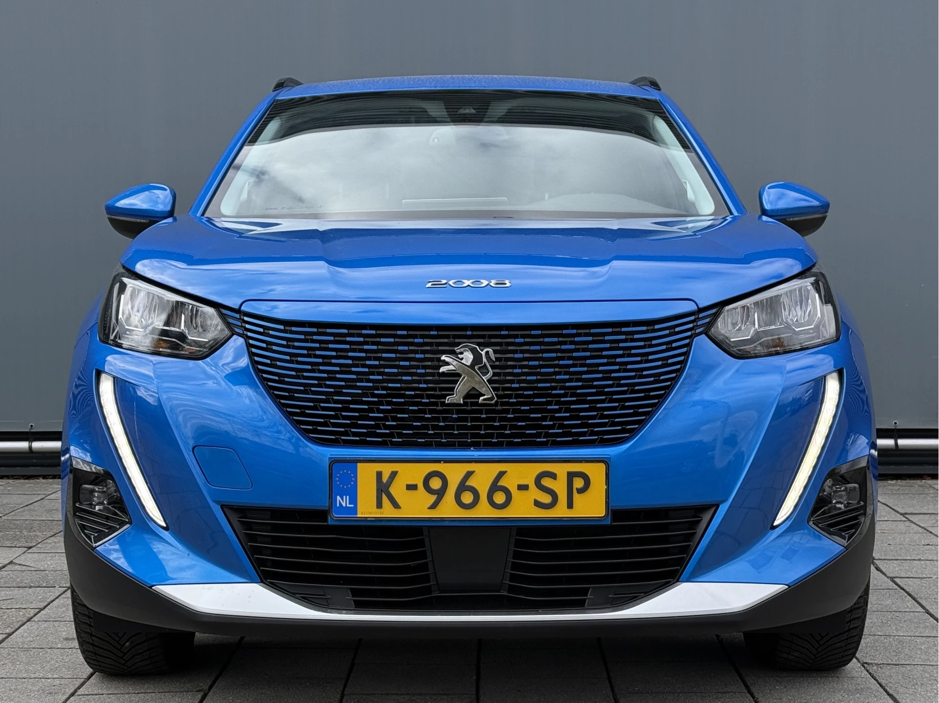 Hoofdafbeelding Peugeot e-2008