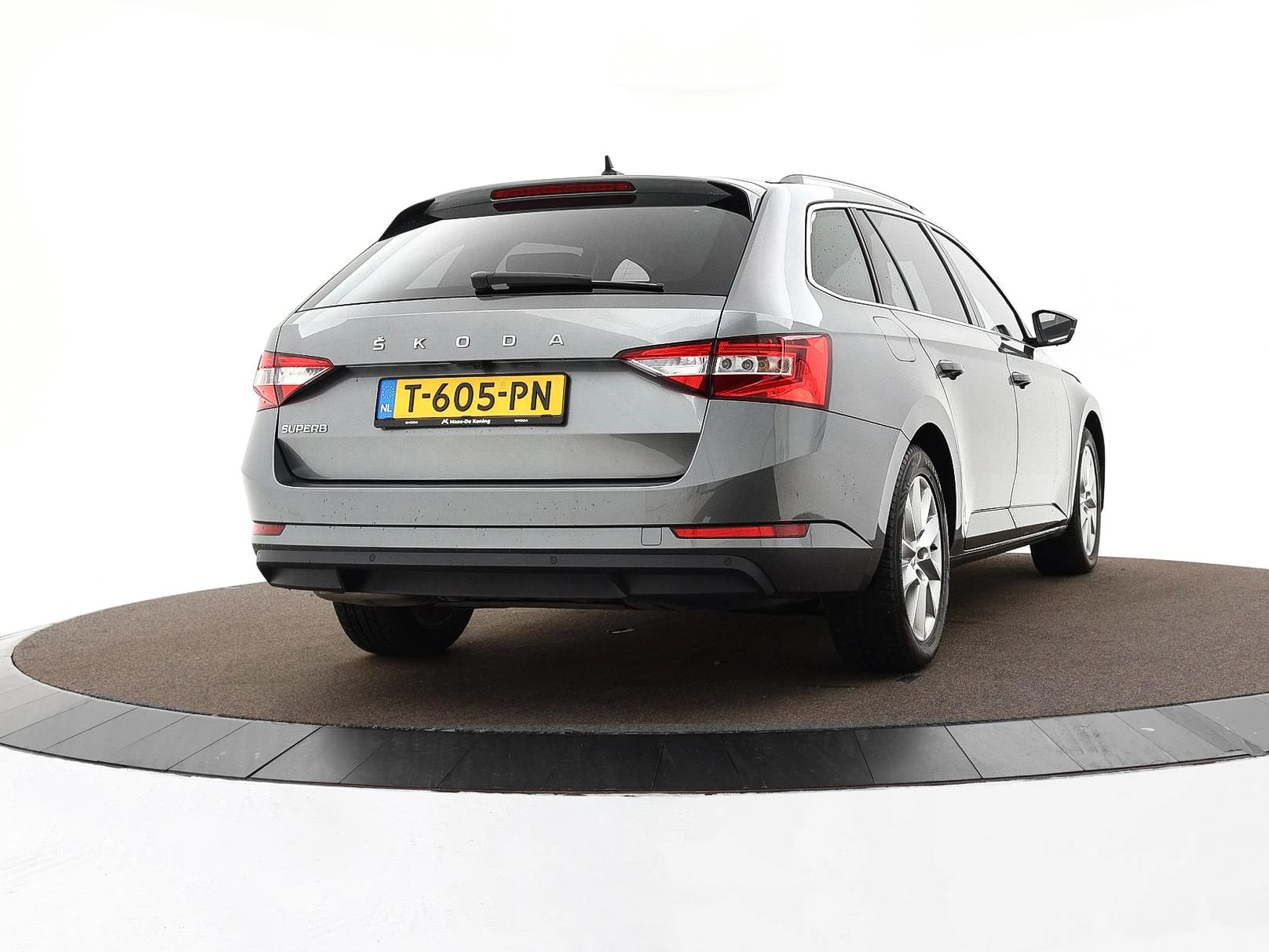 Hoofdafbeelding Škoda Superb