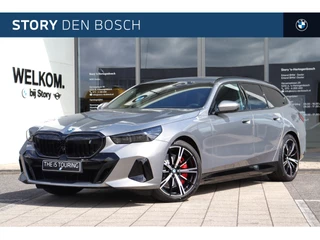 BMW i5 Touring eDrive40 High Executive M Sport / Trekhaak / Adaptieve LED / Parking Assistant Plus / Stuurverwarming / Live Cockpit Professional