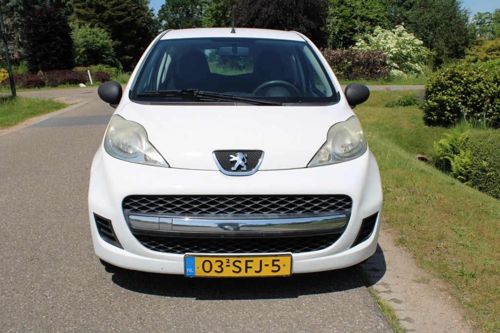 Hoofdafbeelding Peugeot 107