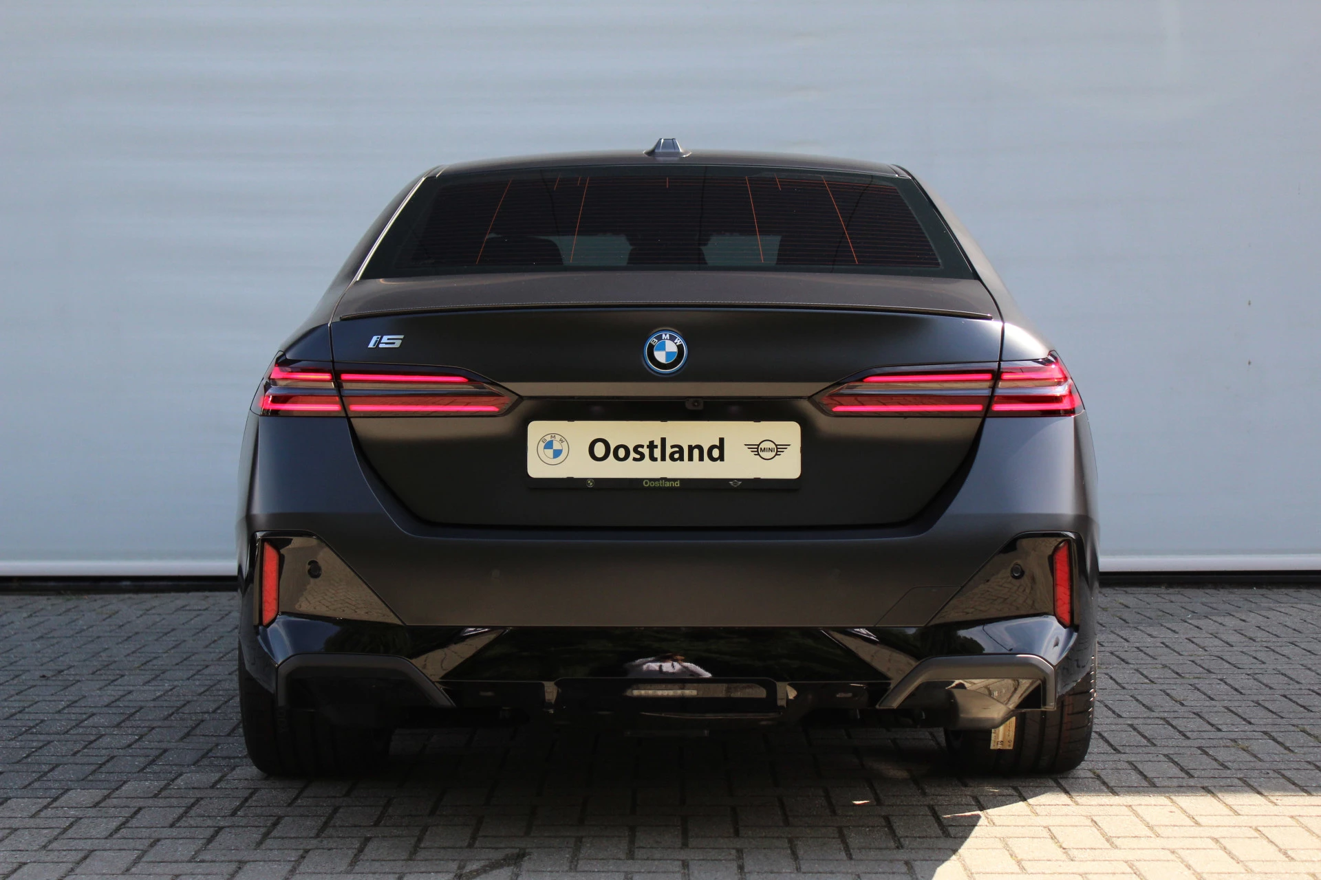 Hoofdafbeelding BMW i5