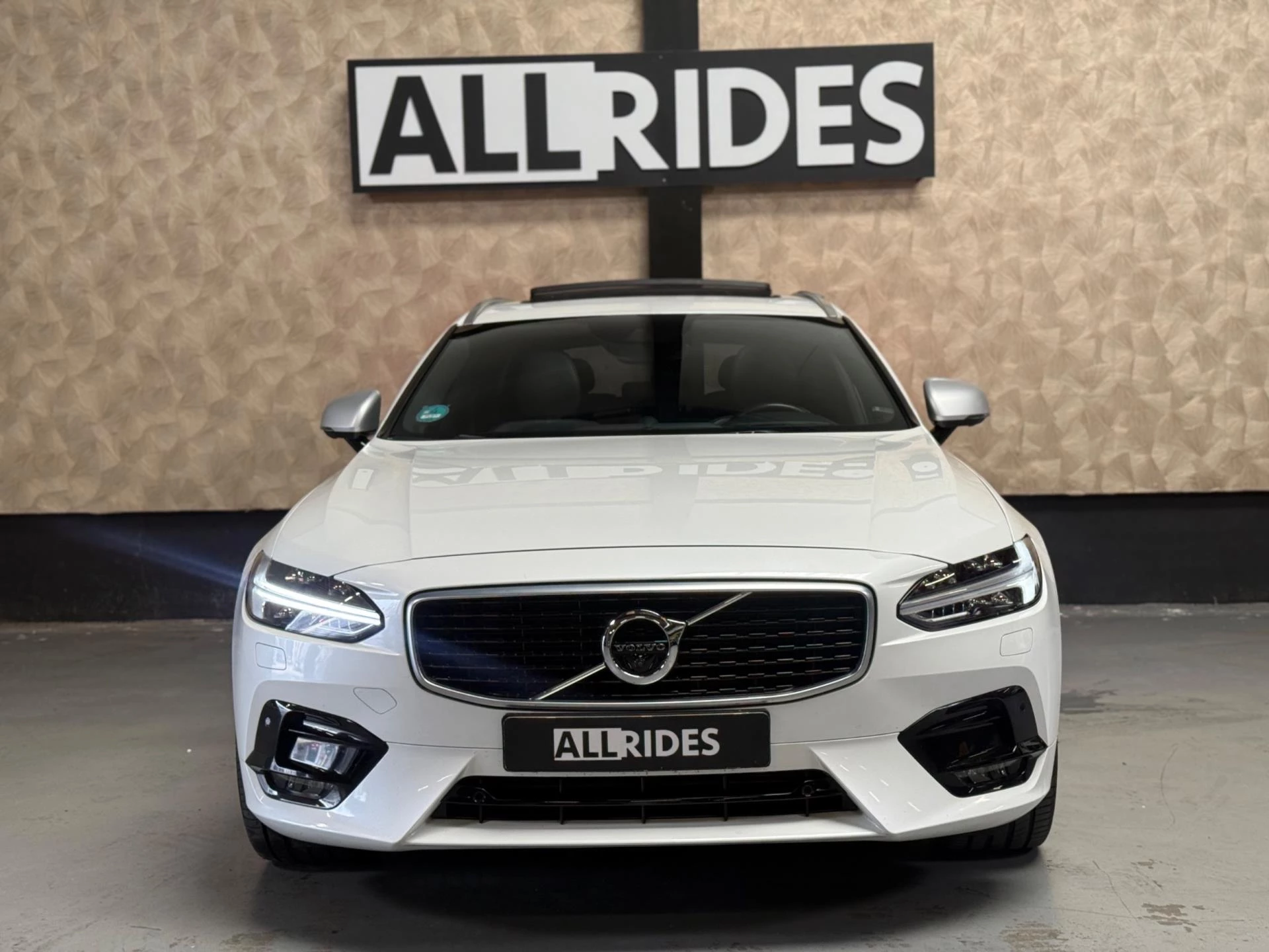 Hoofdafbeelding Volvo V90