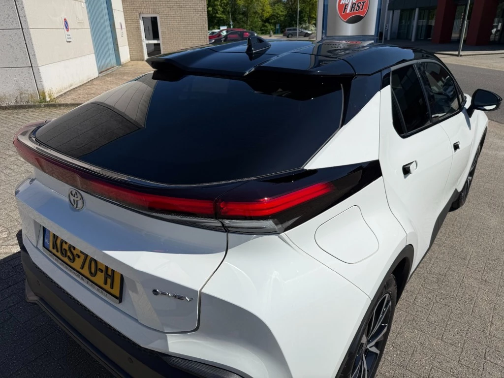 Hoofdafbeelding Toyota C-HR
