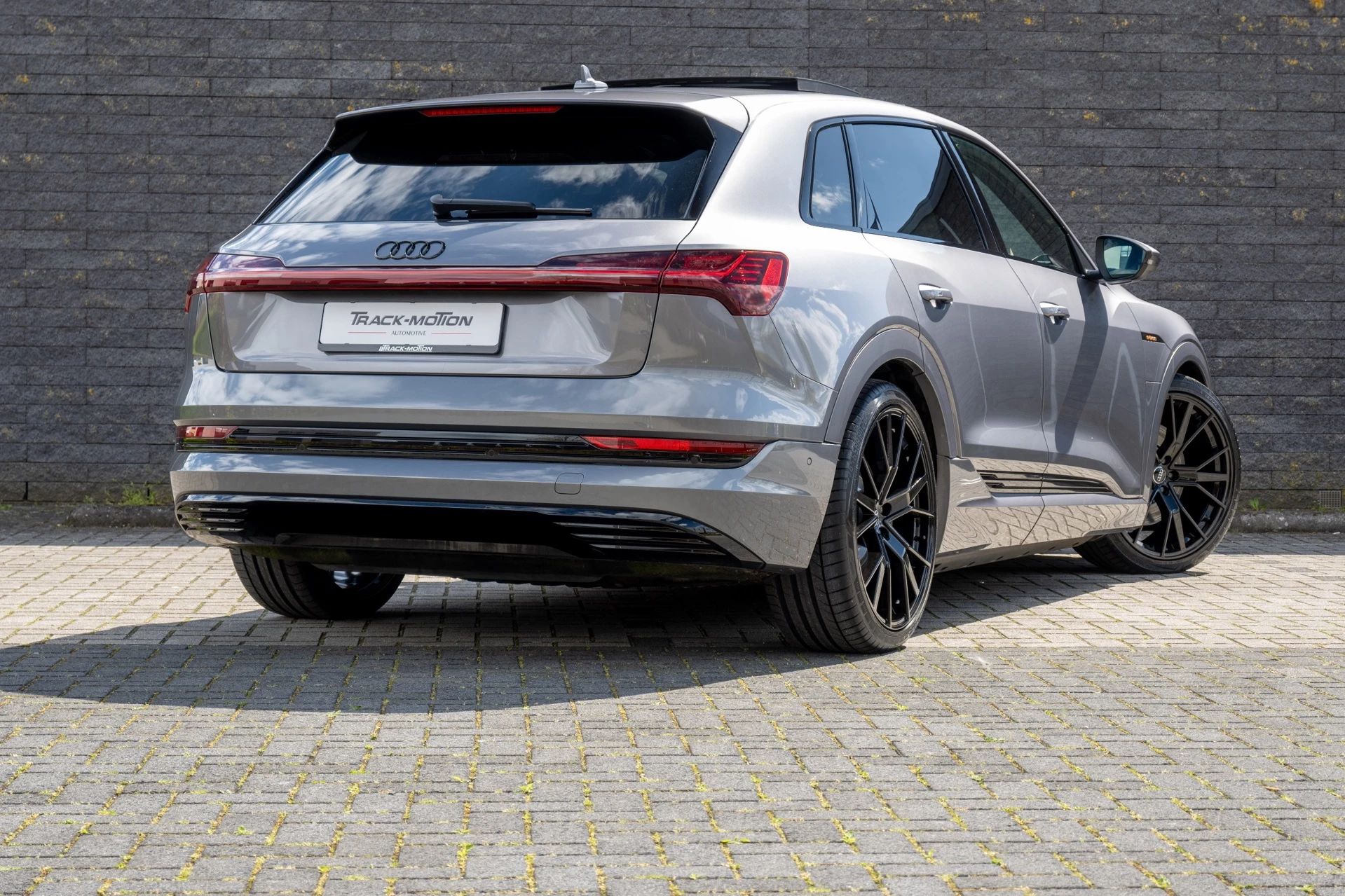 Hoofdafbeelding Audi e-tron