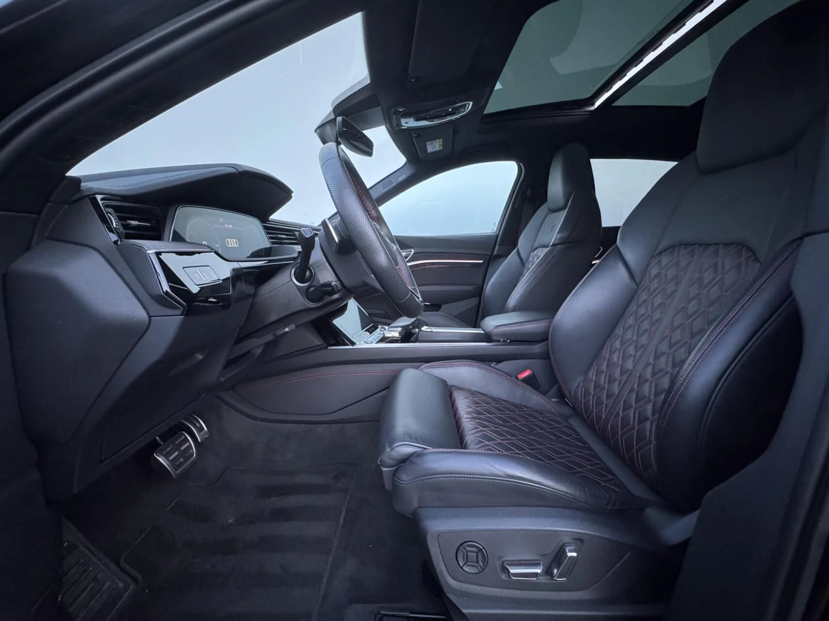 Hoofdafbeelding Audi Q8 e-tron