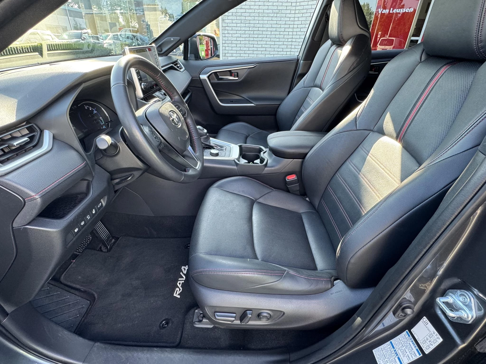Hoofdafbeelding Toyota RAV4