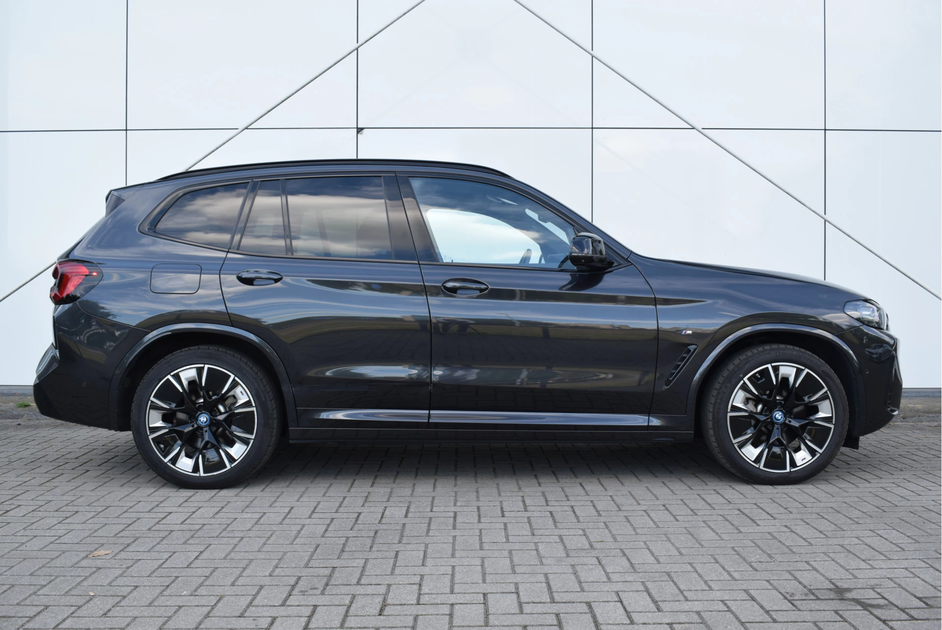 Hoofdafbeelding BMW iX3