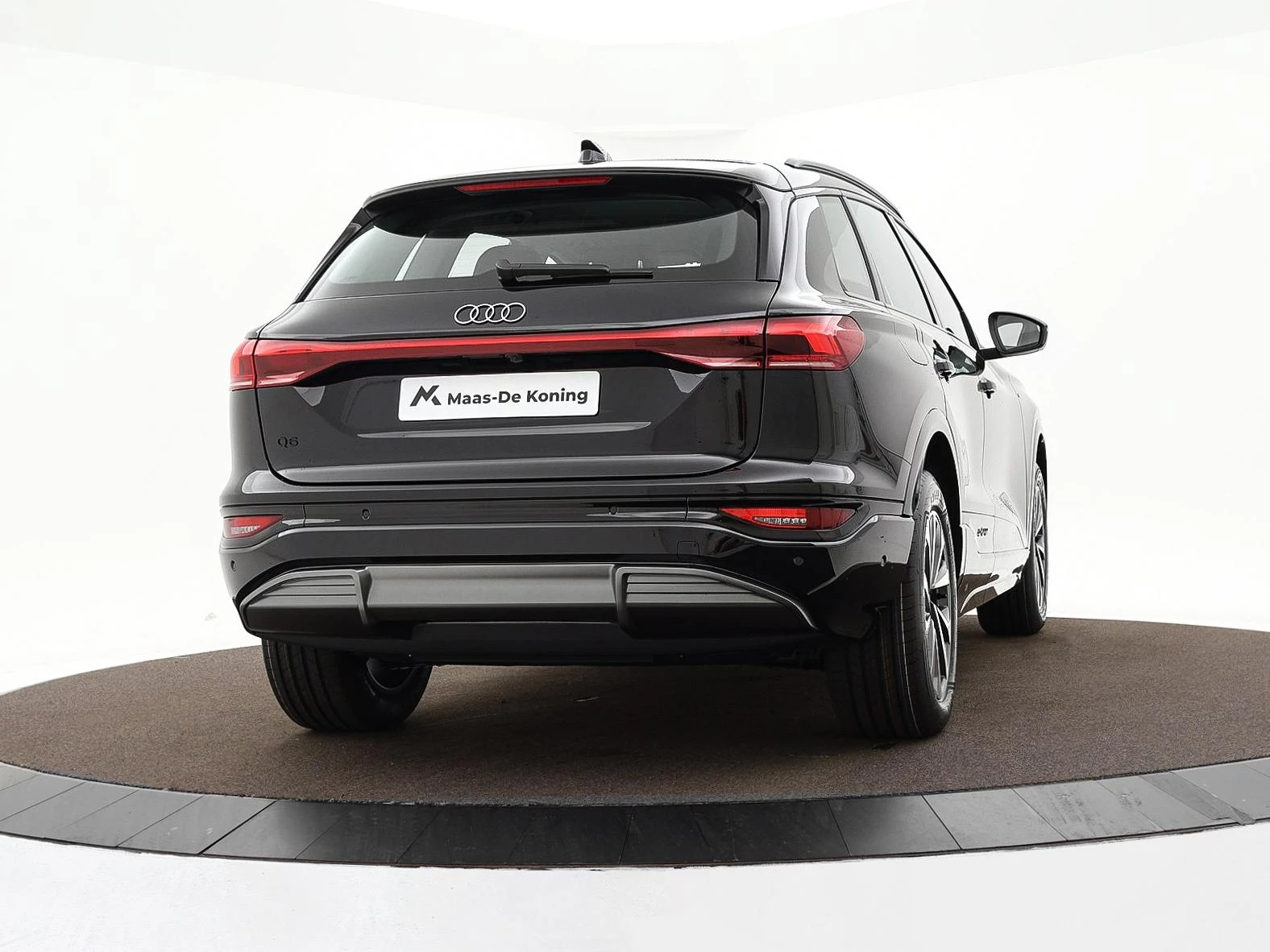 Hoofdafbeelding Audi Q6 e-tron