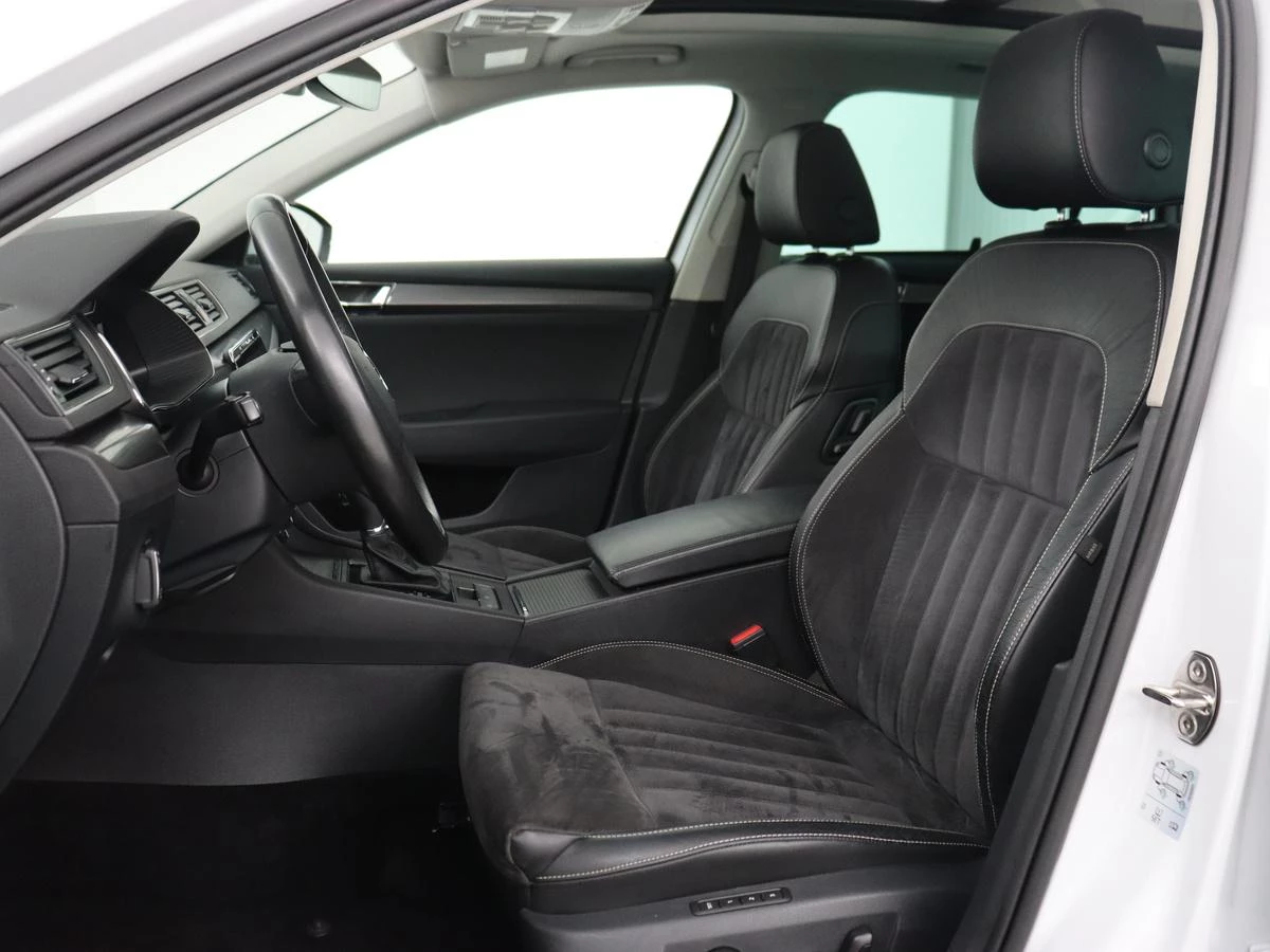 Hoofdafbeelding Škoda Superb