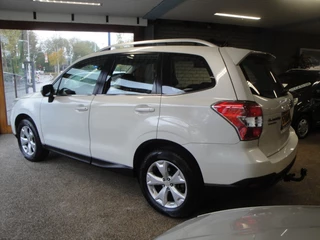 Hoofdafbeelding Subaru Forester Subaru Forester 2.0 Comfort CVT AWD met Airco/Cl.- & Cruise-Control, LM-velgen,