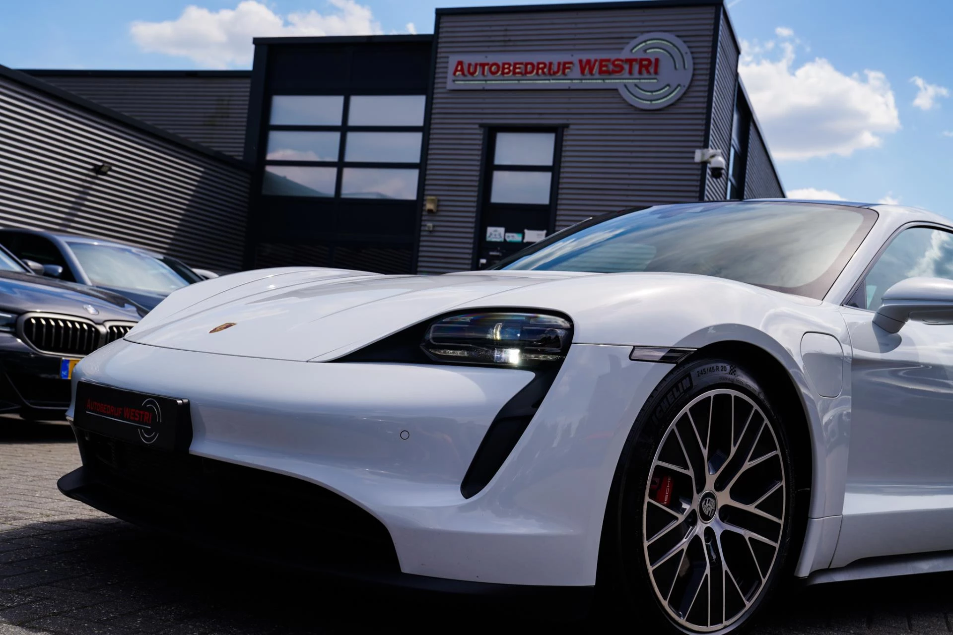 Hoofdafbeelding Porsche Taycan