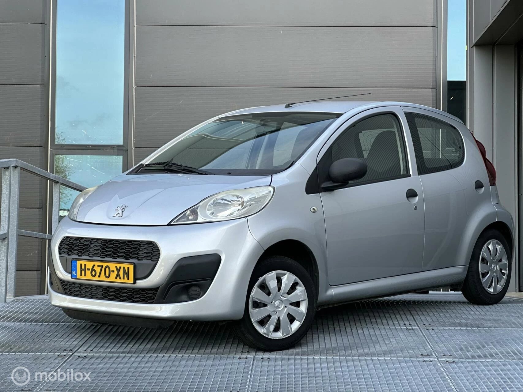 Hoofdafbeelding Peugeot 107