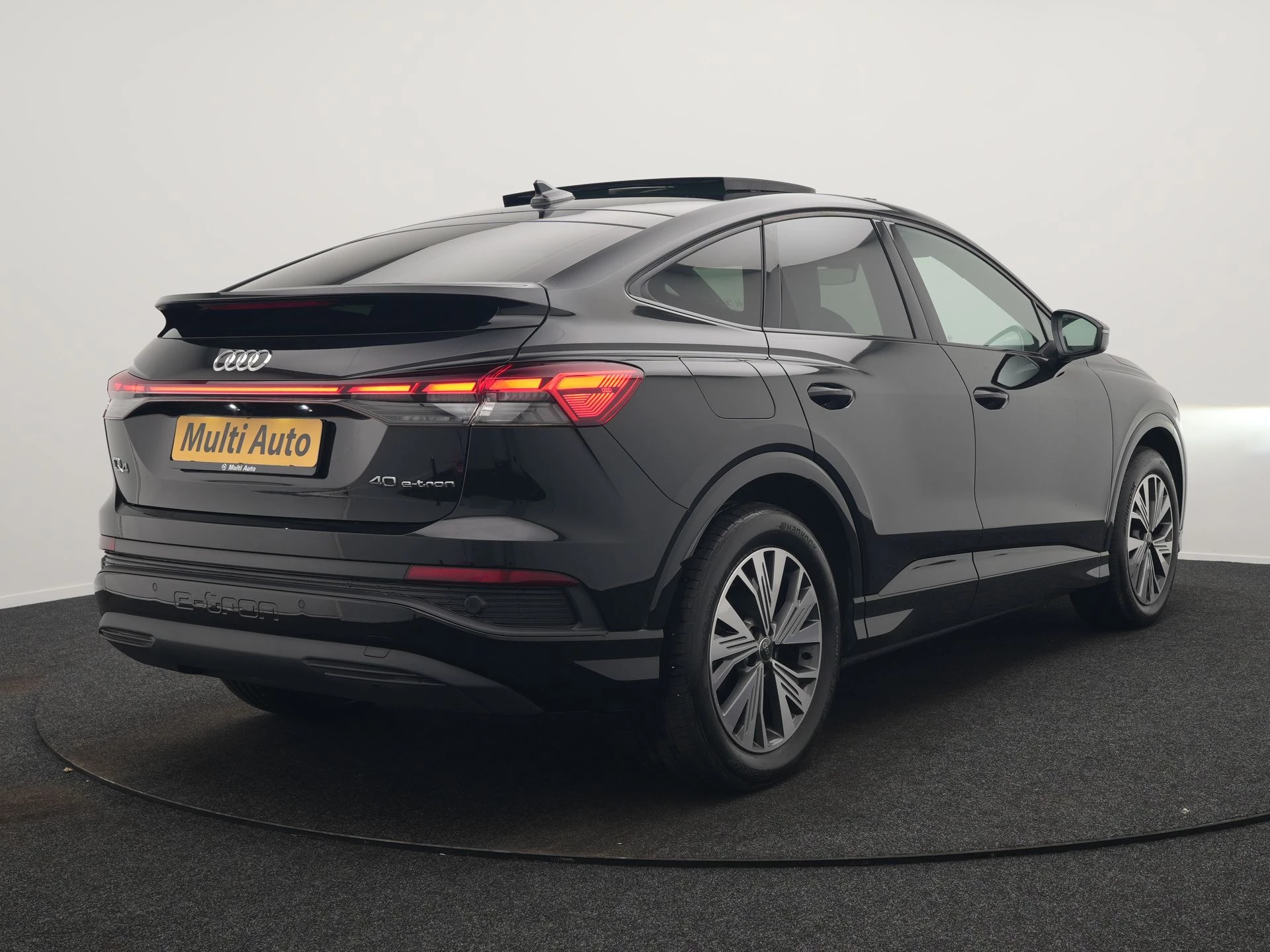 Hoofdafbeelding Audi Q4 Sportback e-tron