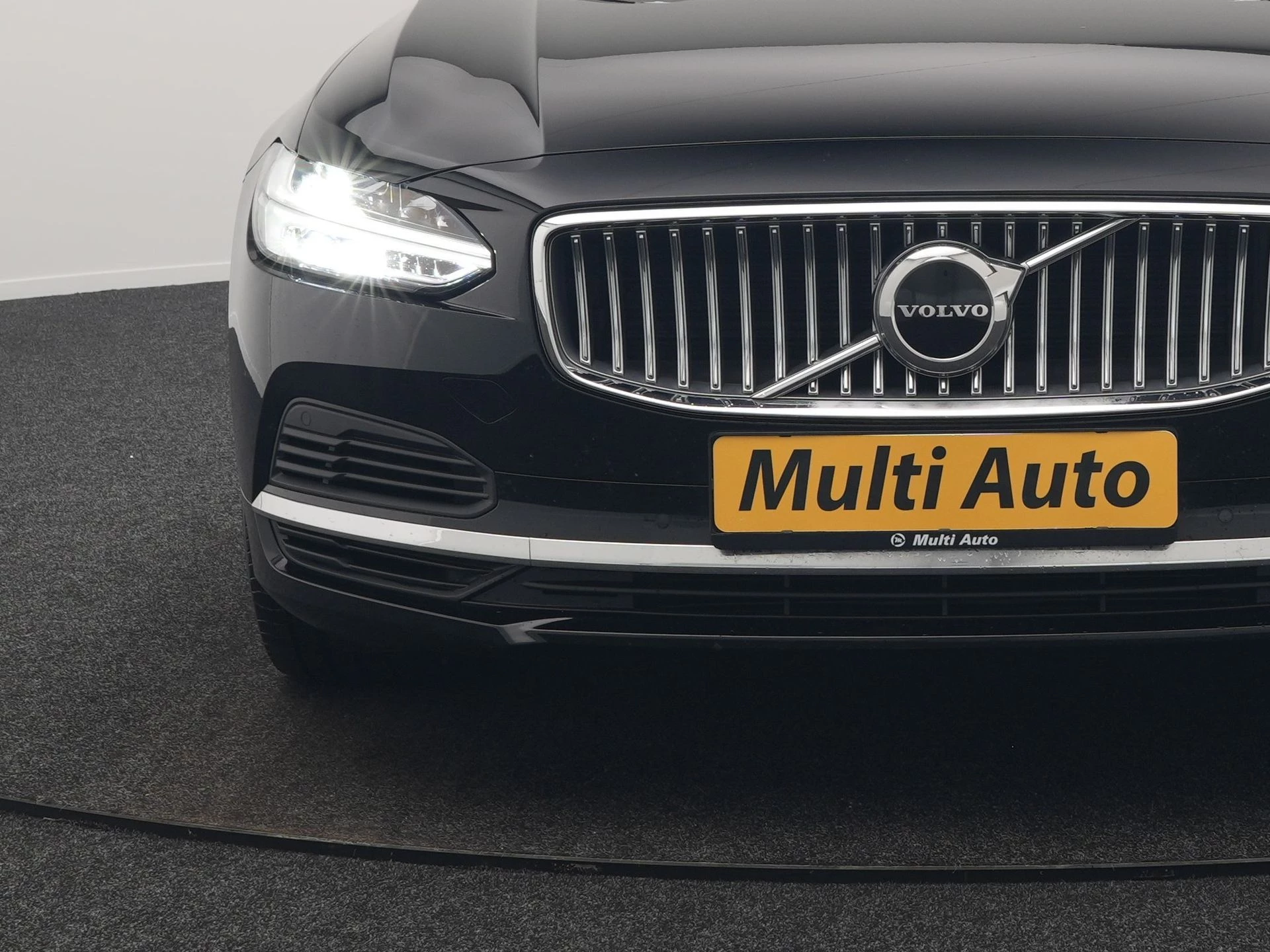 Hoofdafbeelding Volvo V90