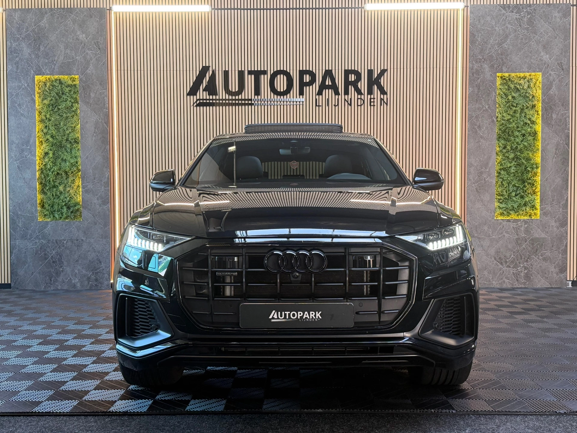 Hoofdafbeelding Audi Q8