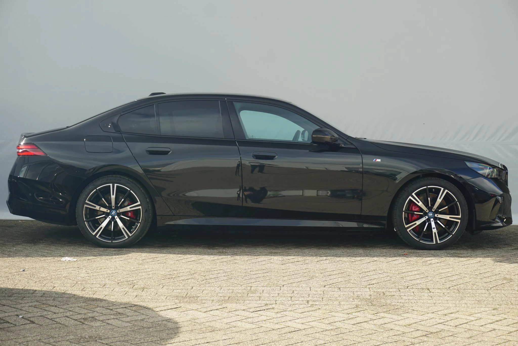 Hoofdafbeelding BMW i5