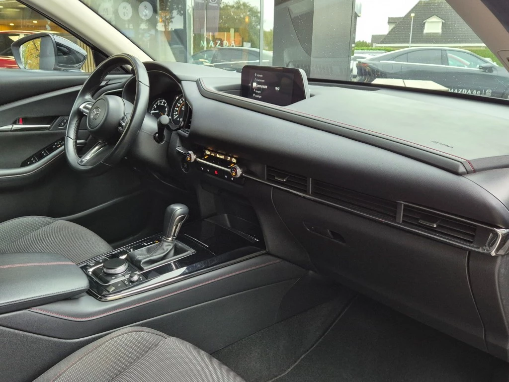 Hoofdafbeelding Mazda CX-30