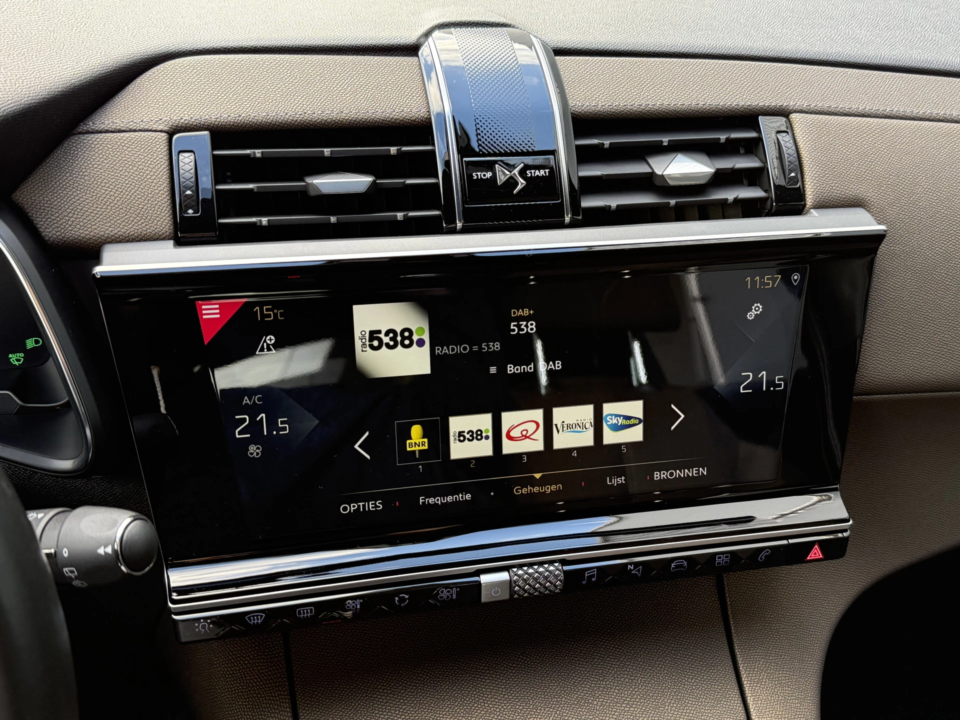 Hoofdafbeelding DS DS 7