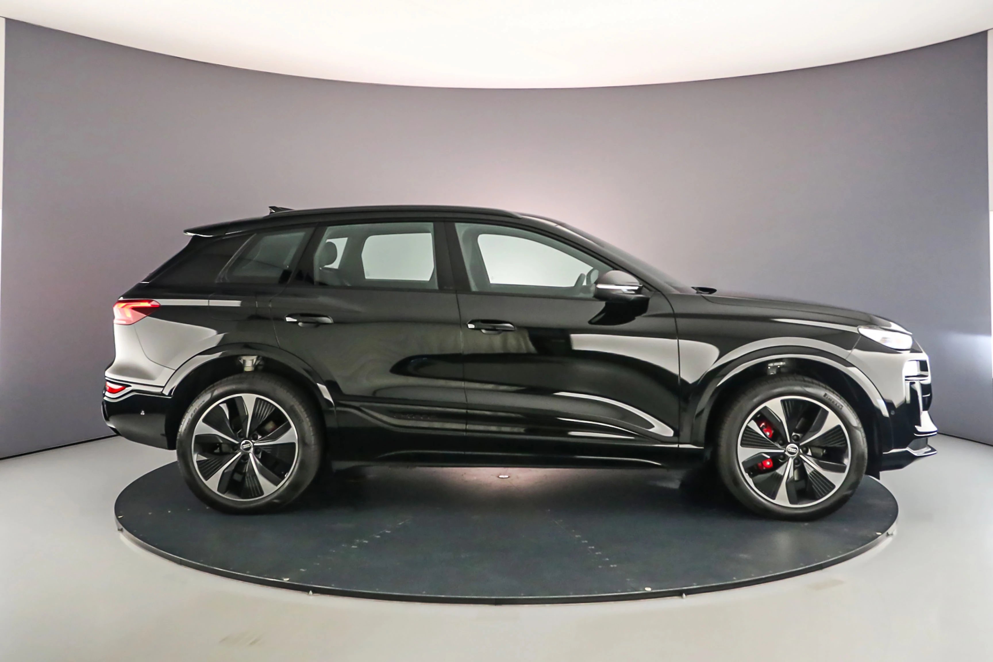 Hoofdafbeelding Audi Q6 e-tron