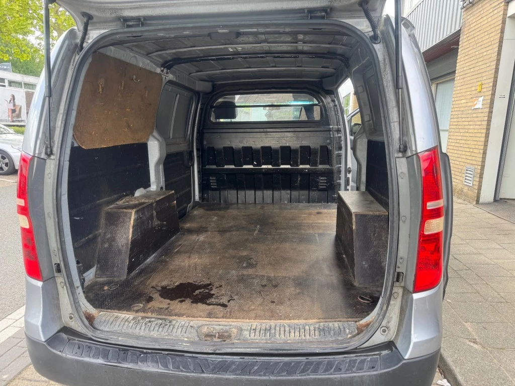 Hoofdafbeelding Hyundai H300