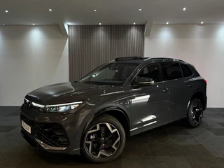 Volkswagen TIGUAN 1.5 eHybride 272 PK R-Line Business+ | Panodak | Camera | IQ Light |