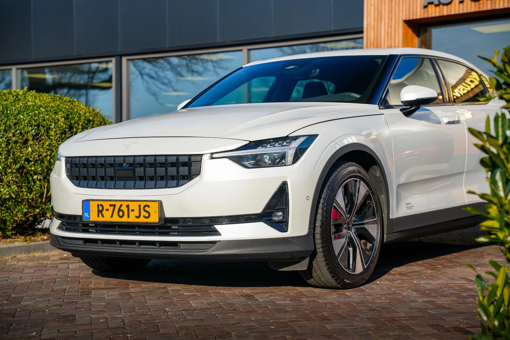 Hoofdafbeelding Polestar 2