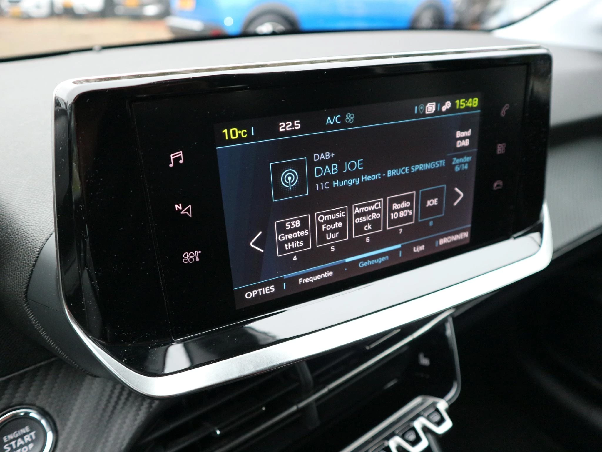 Hoofdafbeelding Peugeot e-208