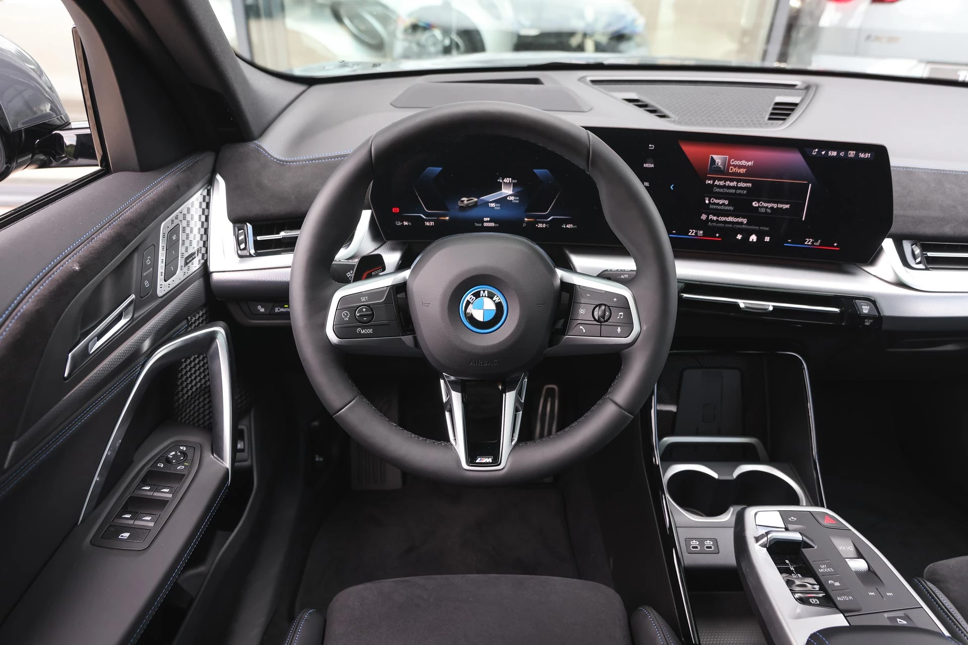 Hoofdafbeelding BMW iX2