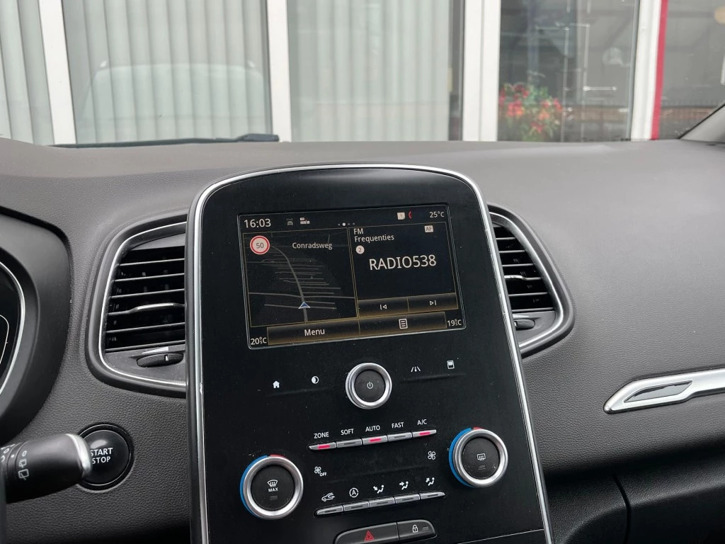 Hoofdafbeelding Renault Scénic