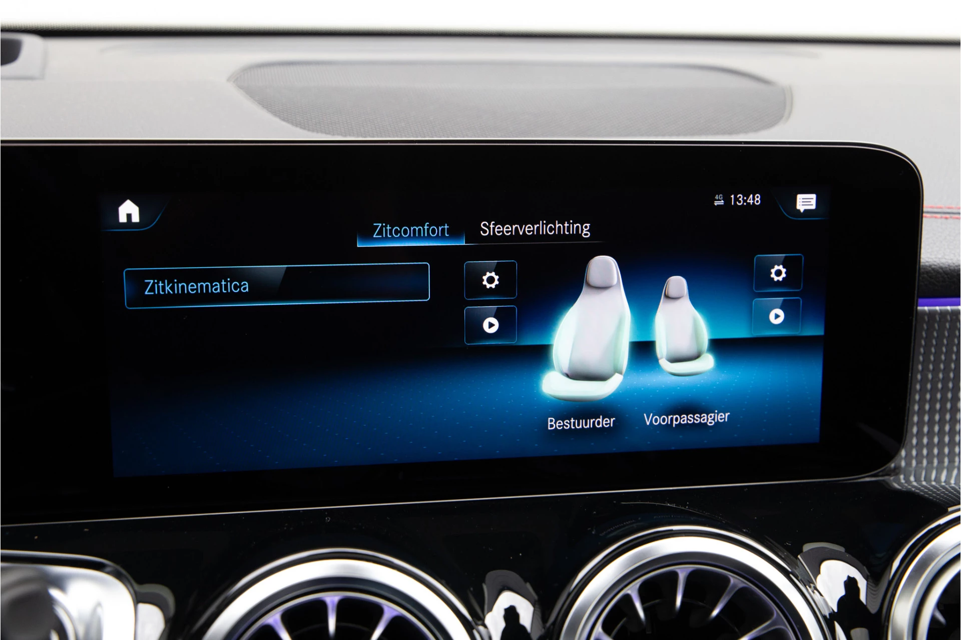 Hoofdafbeelding Mercedes-Benz EQB