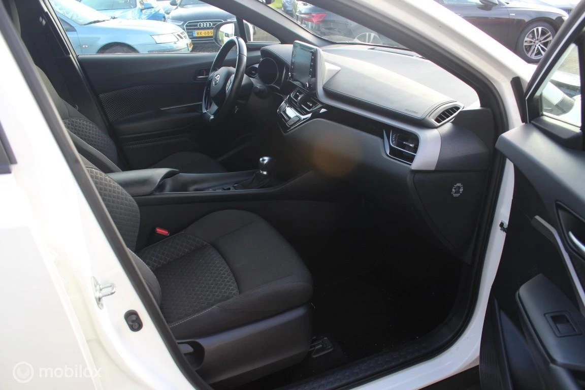 Hoofdafbeelding Toyota C-HR