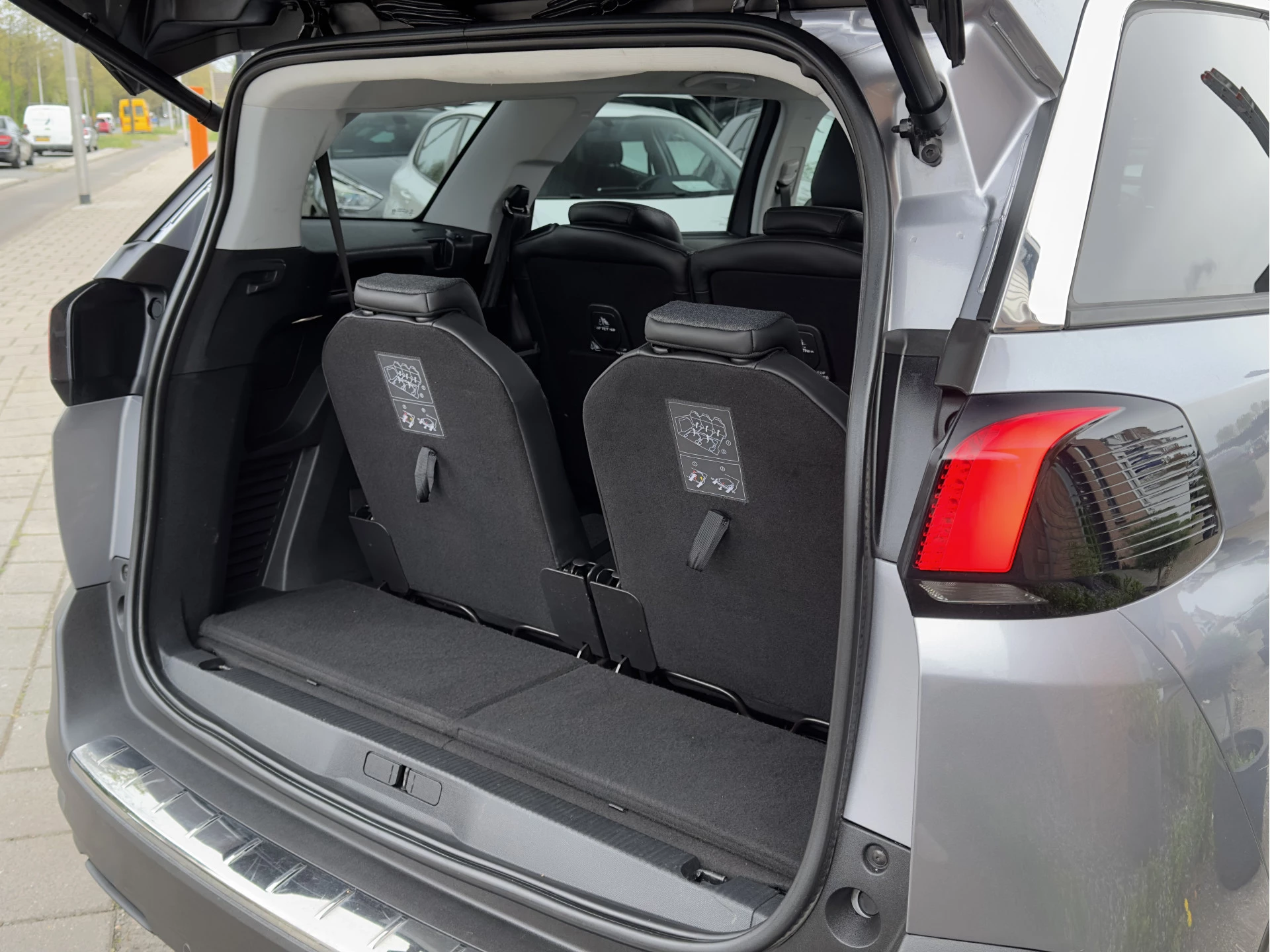 Hoofdafbeelding Peugeot 5008