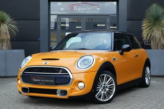 MINI Cooper S 2.0 Chili Serious Business 192pk Stoelverwarming/Navigatie/Camera