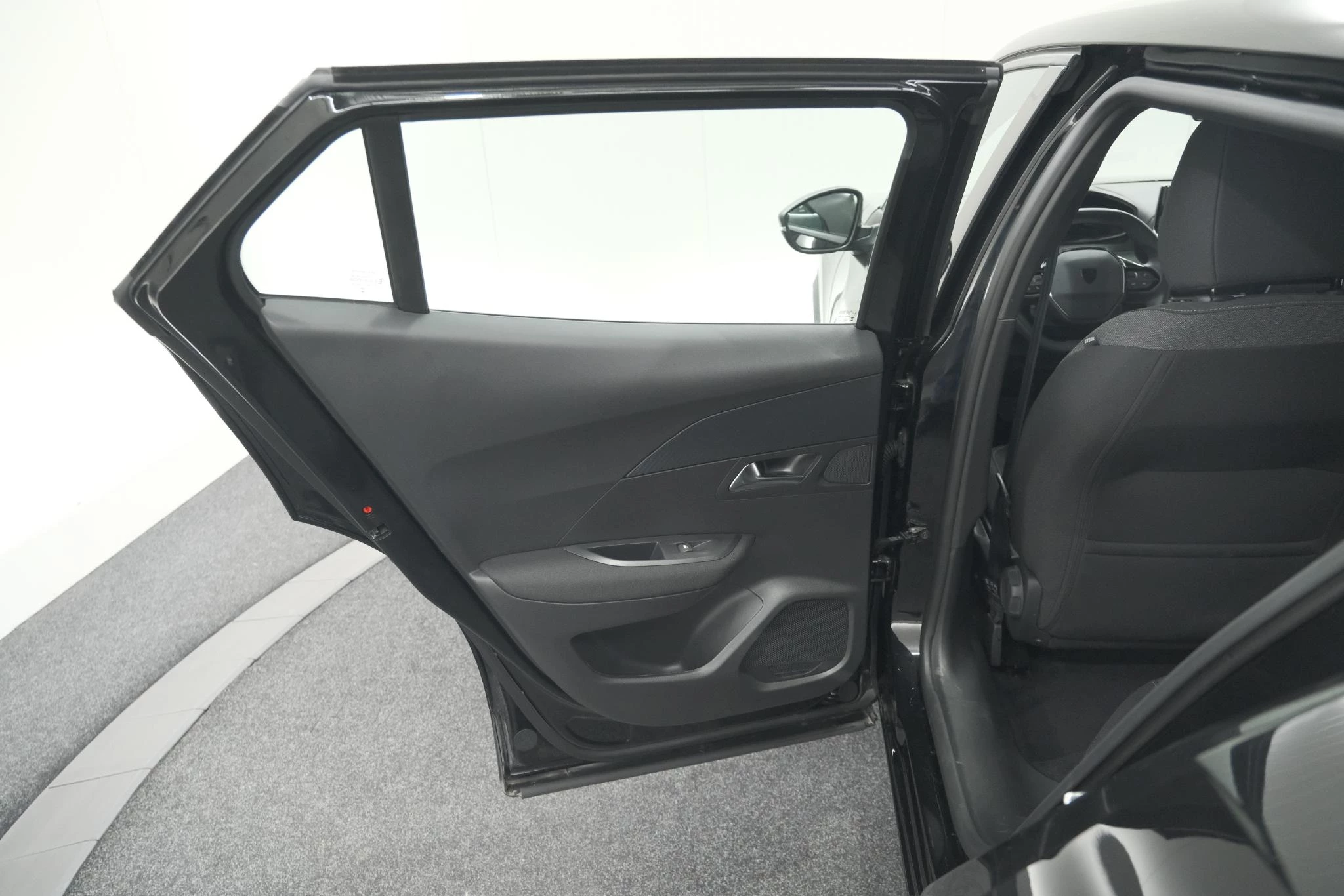 Hoofdafbeelding Peugeot e-2008